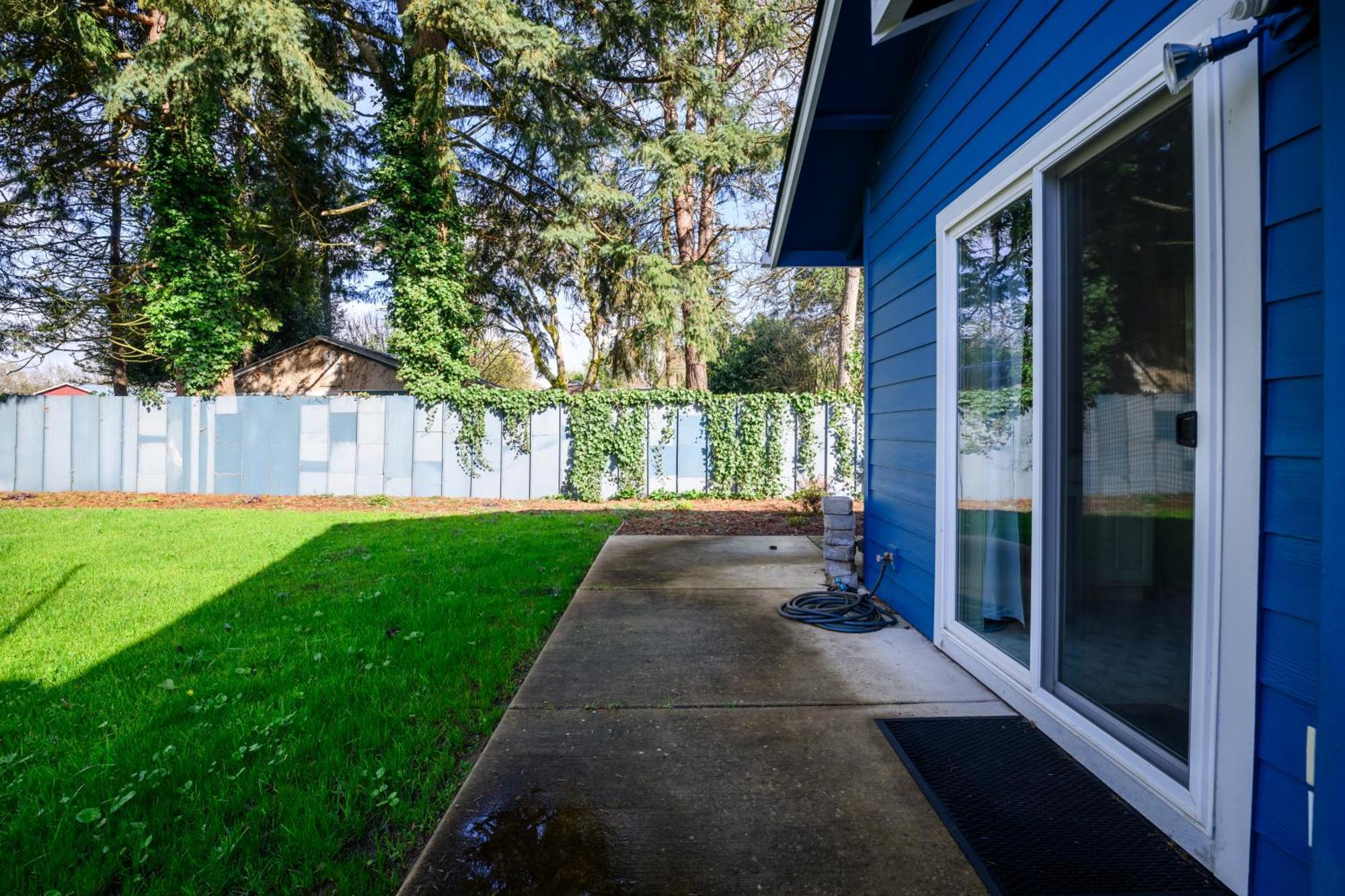 Blue House - Private 2 Bed, 2 Bath With Garage Eugene